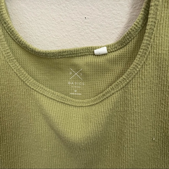 Pacsun Green Cropped Tank Top - Picture 2 of 3